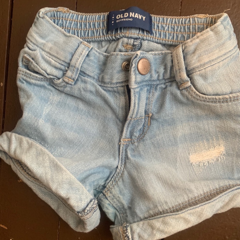 2 pair baby girl old navy shorts 12-18m - Picture 2 of 6